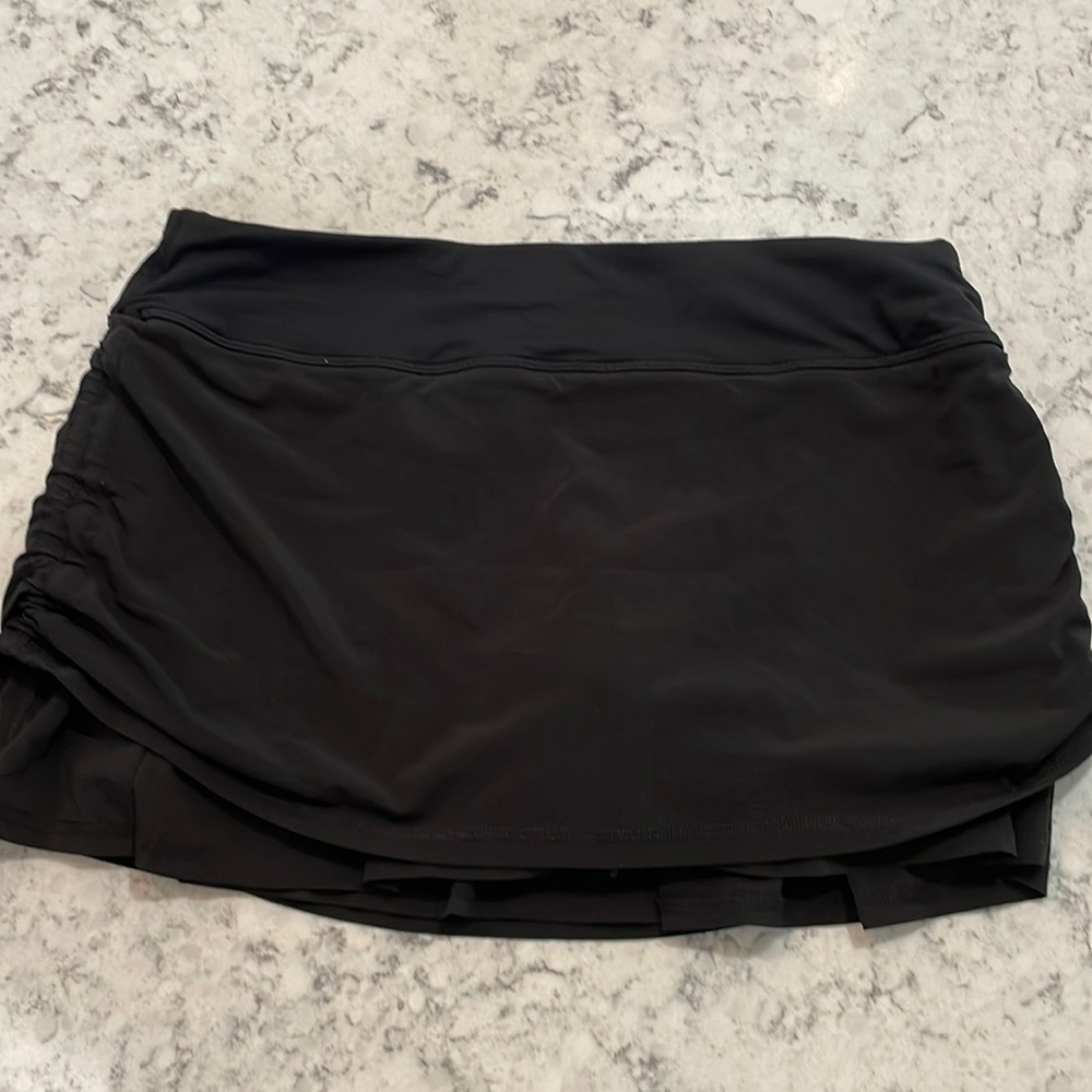 Lululemon black tennis skirt